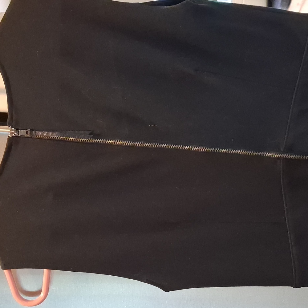 SPANX Elegant Black Sleeveless Jumpsuit - Picture 4 of 9